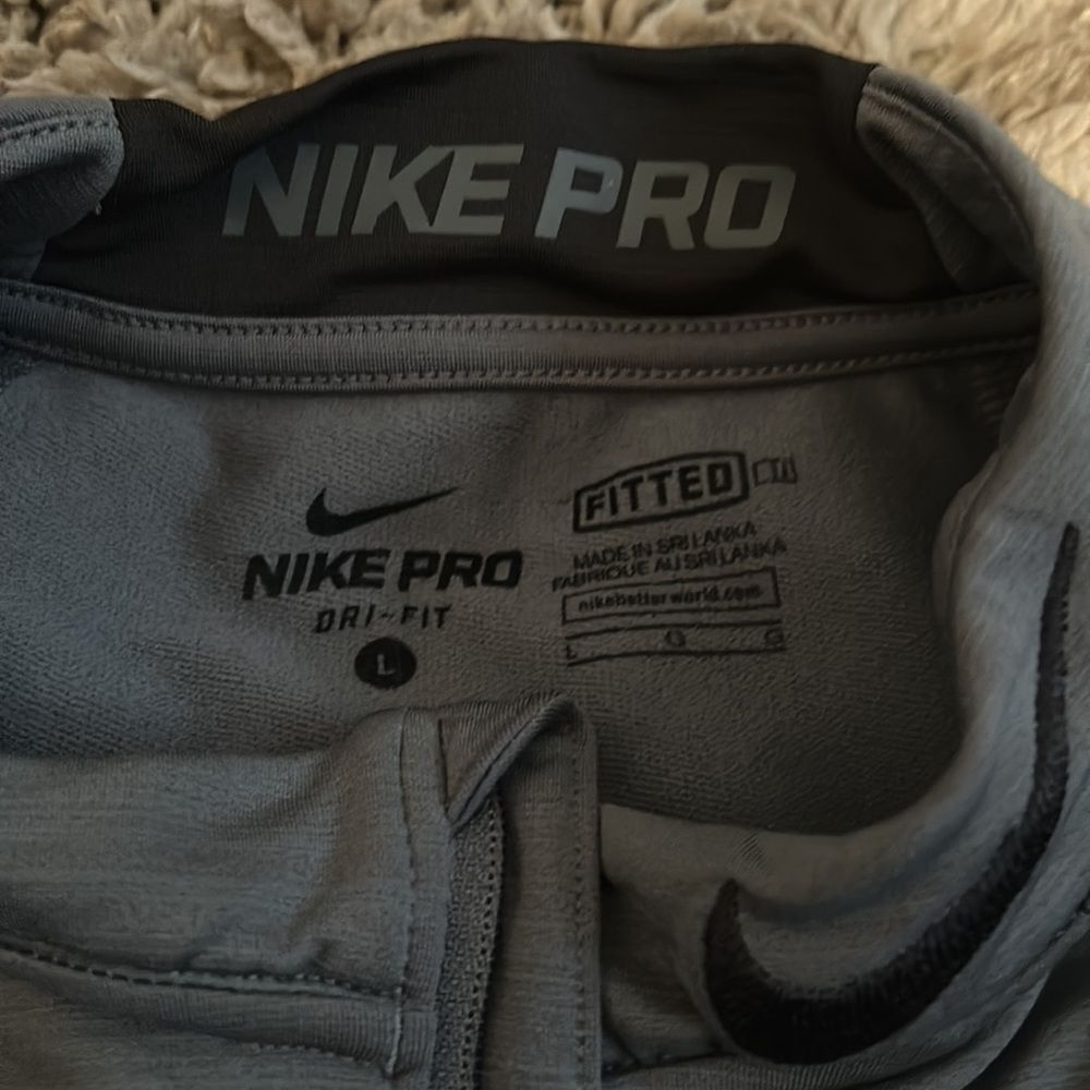 Nike Pro Lightweight Pullover - image 5